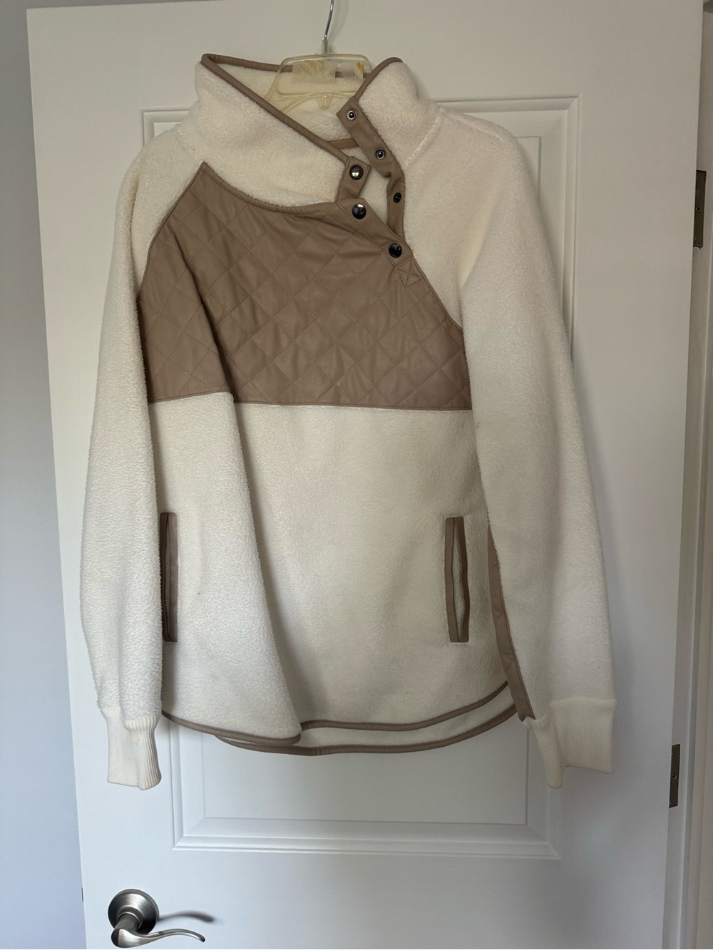 Abercrombie & Fitch Women’s Asymmetrical Snap Up Fleece
